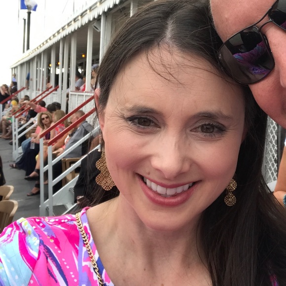 Meet your Posher, Mary - Picture 1 of 1